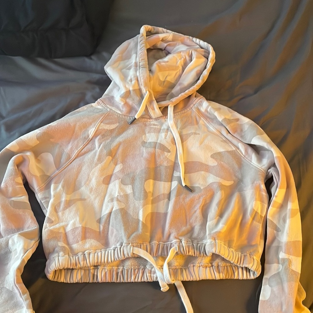 Brand- Hollister, size Medium, crop top, long sleeve, warm, only worn once